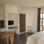 Apartahotel Borgo De Li Santi Otranto