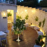 Borgo De Li Santi 4* אוטרנטו