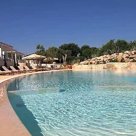 Borgo De Li Santi Apartmanhotel 4*