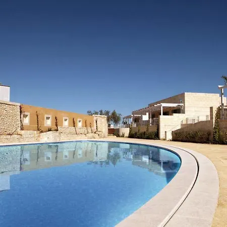 Borgo De Li Santi Ξενοδοχείο με διαμερίσματα Οτράντο