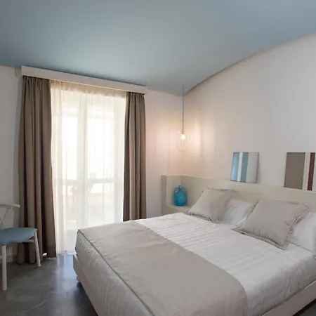 Ξενοδοχείο με διαμερίσματα Borgo De Li Santi Οτράντο