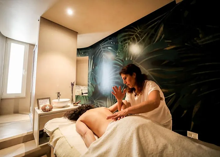 Aparthotel Borgo De Li Santi